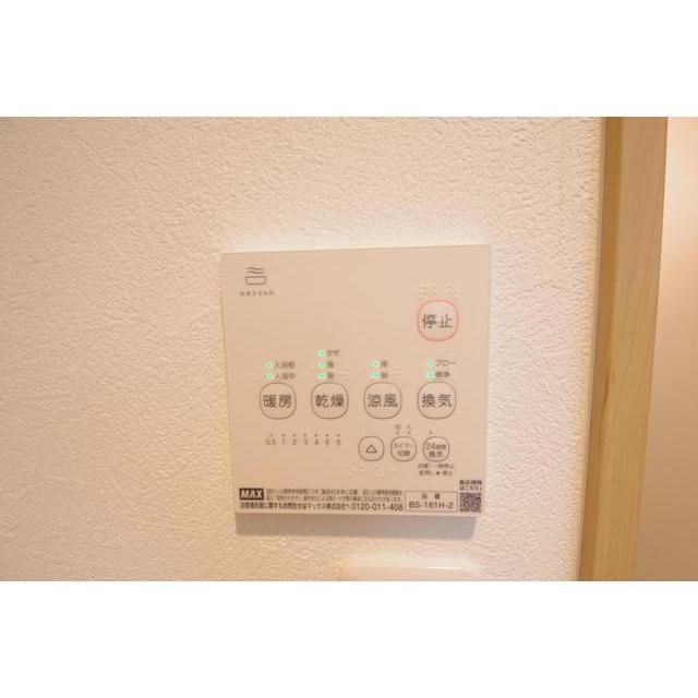 ����10