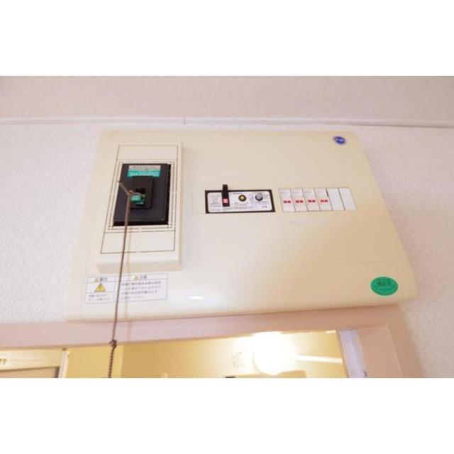 ����14