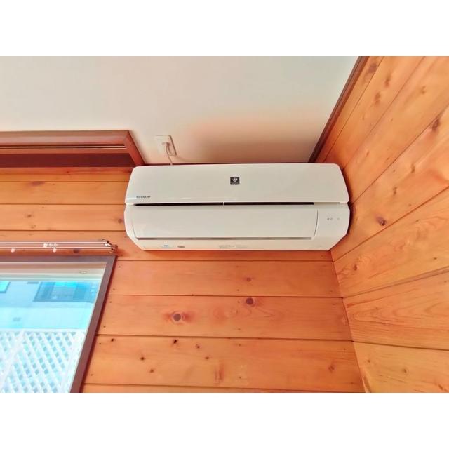 ����9