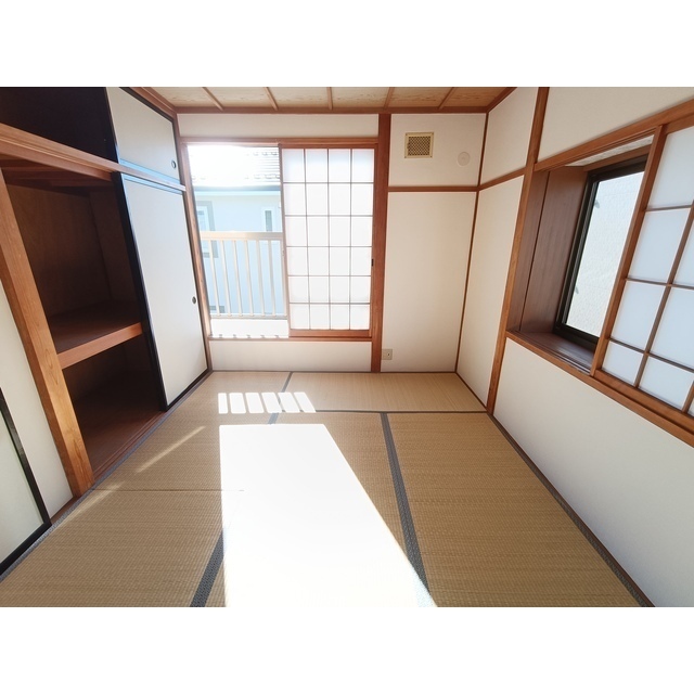 ����20