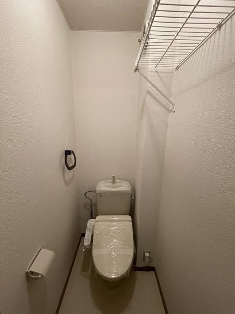 ����8