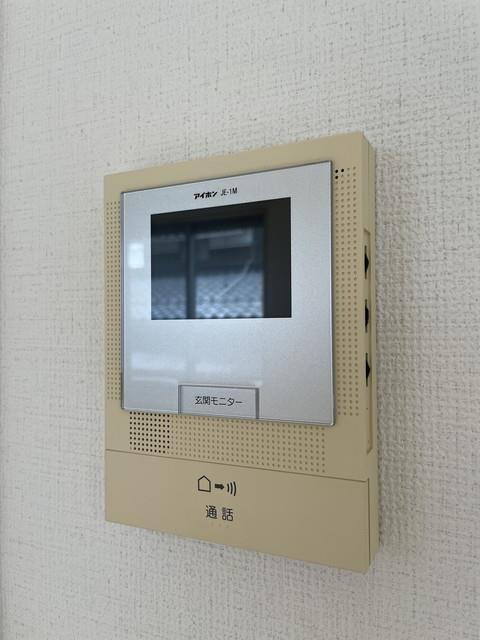 ����10