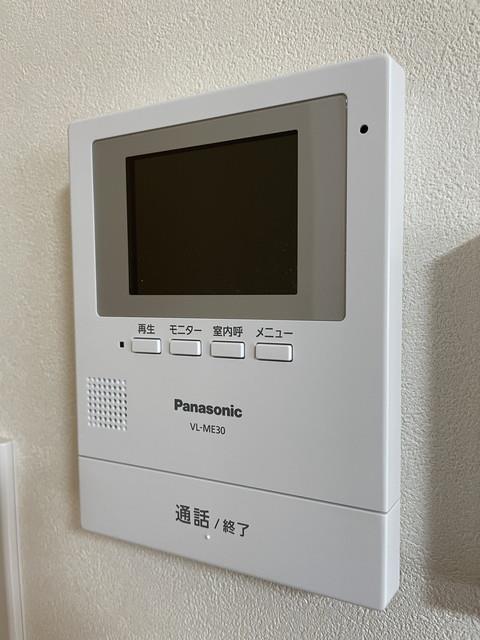 ����10
