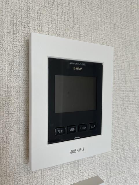 ����10