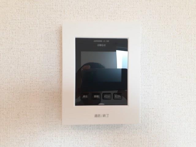 ����10