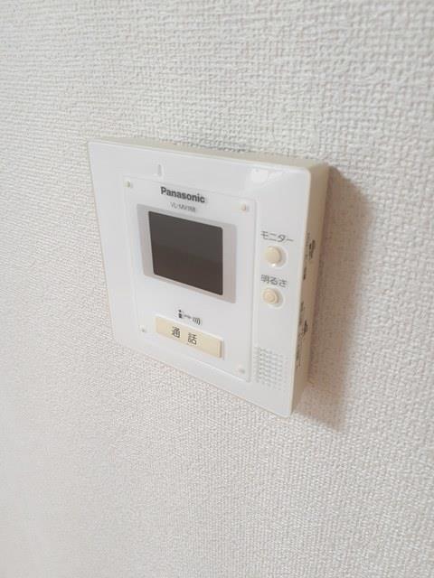 ����10