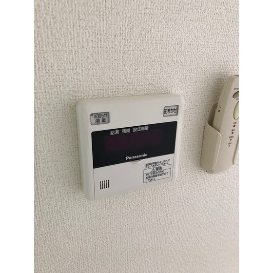 ����20