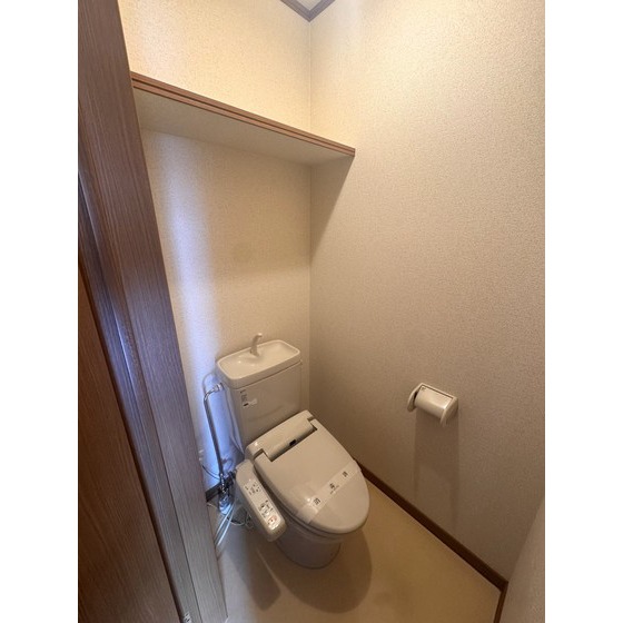 ����8