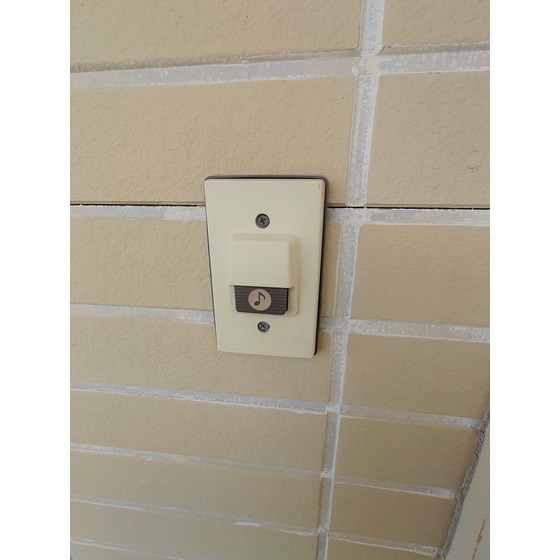 ����9