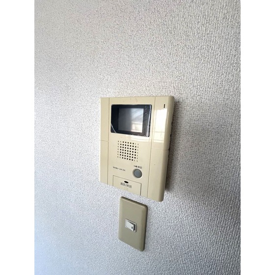 ����13