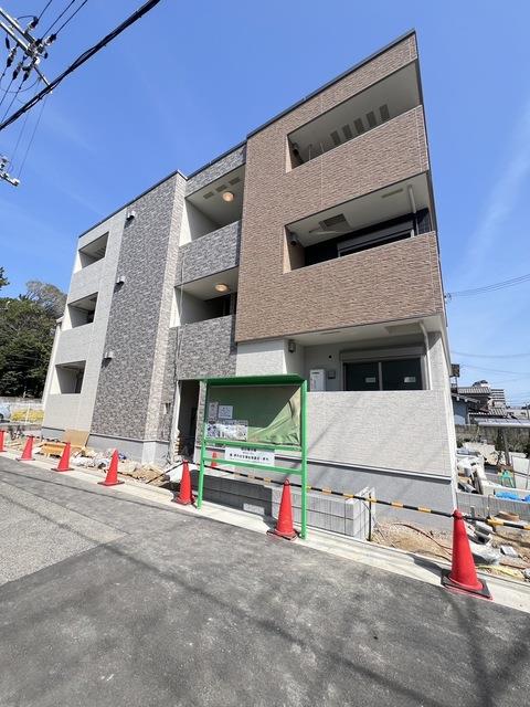 ���{��s����P�����P��1�j