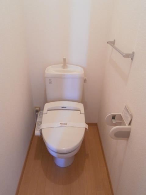 ����8