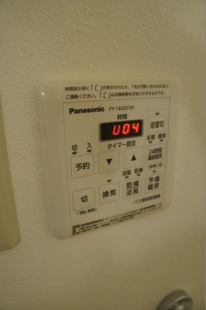 ����10