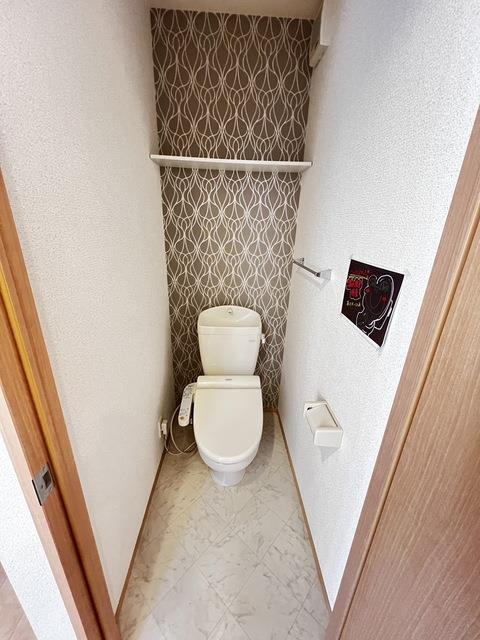 ����8