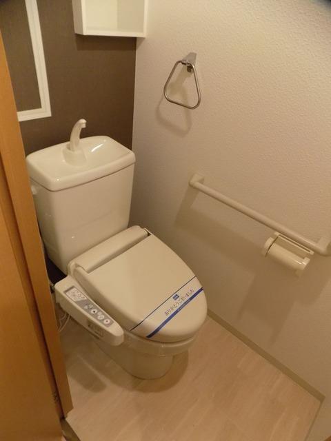 ����8