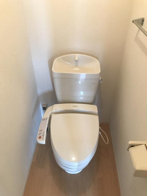 ����9