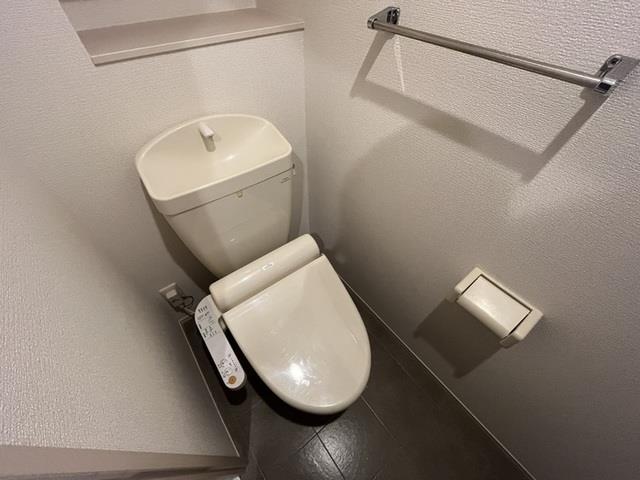 ����6