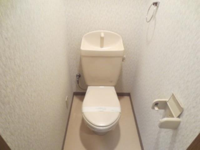 ����9