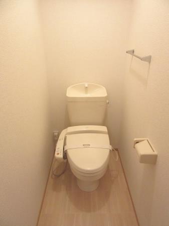 ����8