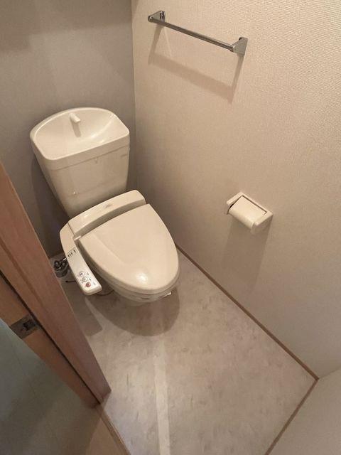 ����8