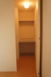����10