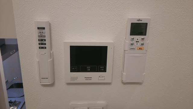 ����10