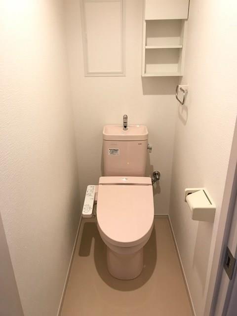 ����9