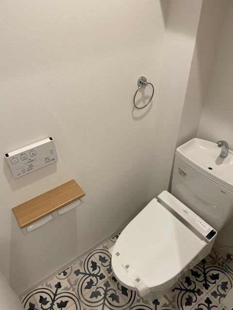 ����7