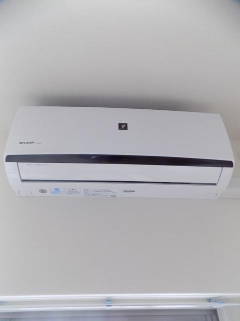 ����10
