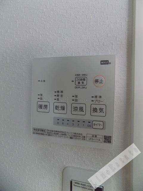 ����7