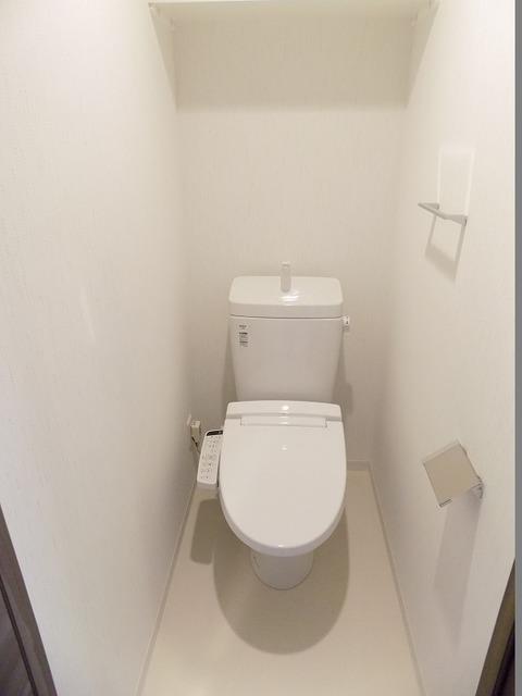 ����7