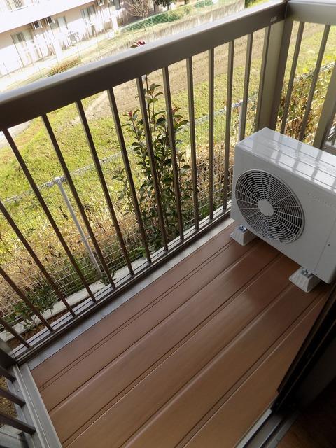 ����10