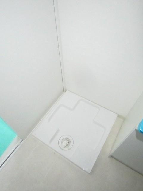 ����8