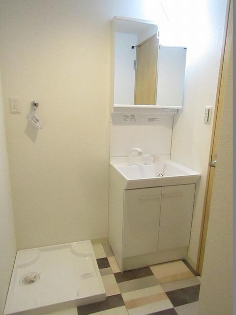 ����7
