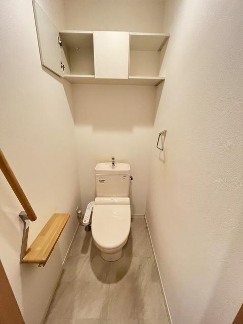 ����6