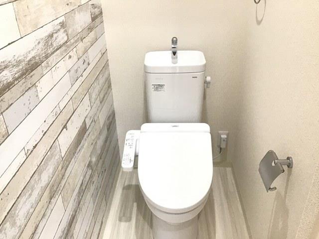 ����9
