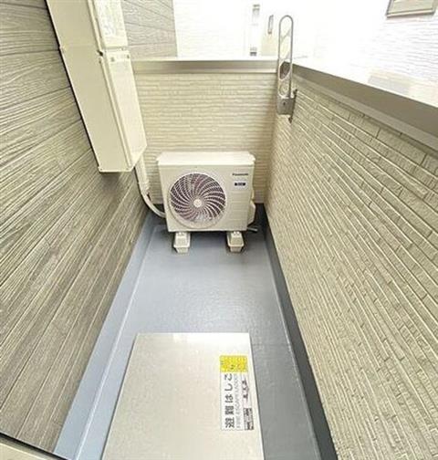 ����10
