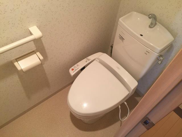 ����8