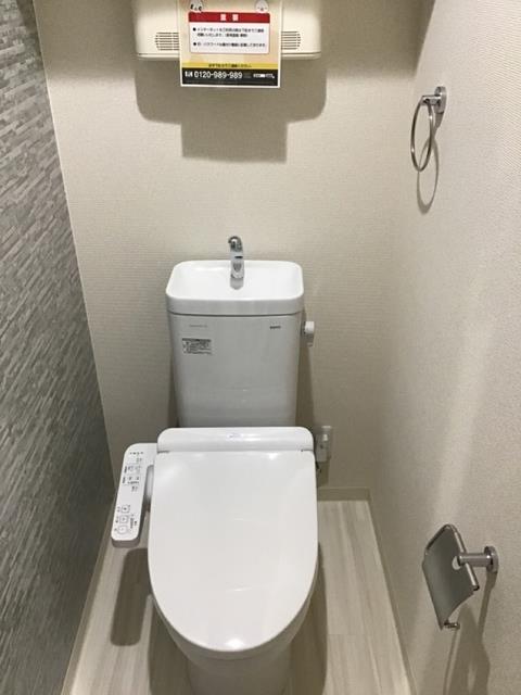 ����5