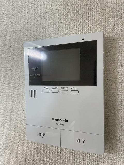 ����8