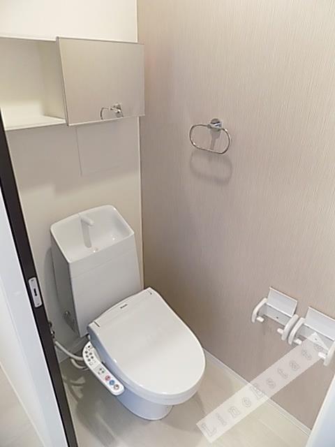����8