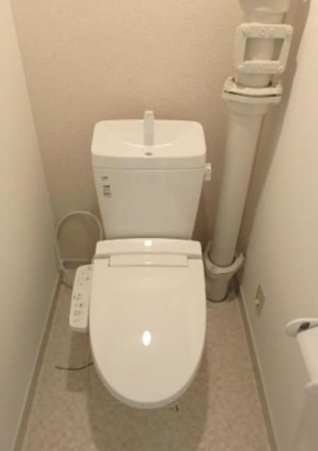 ����8