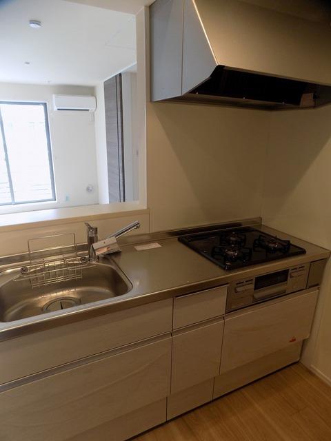 ����5
