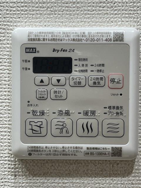 ����10