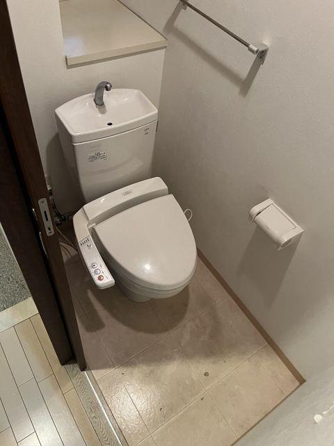 ����8
