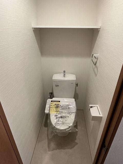 ����8