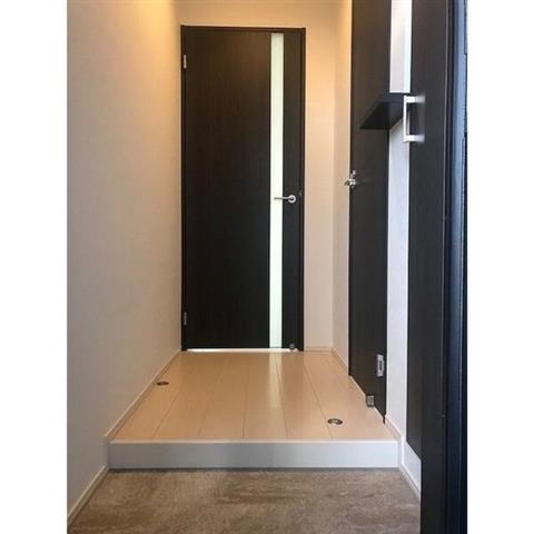 ����4