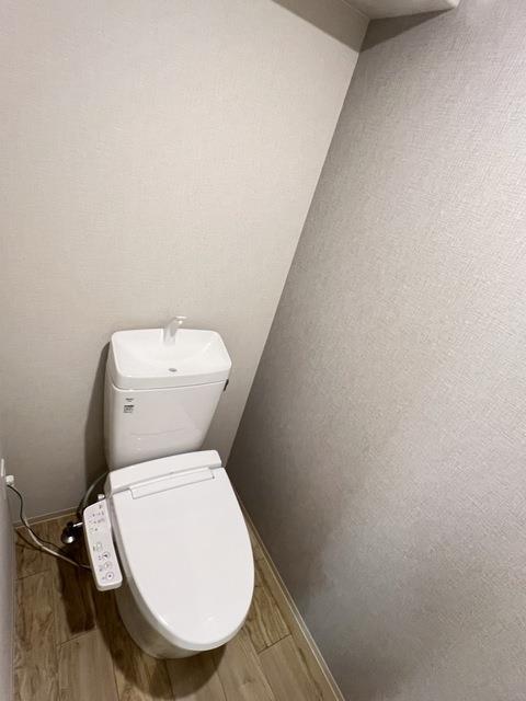 ����6