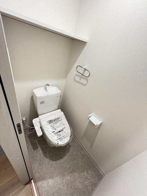 ����7