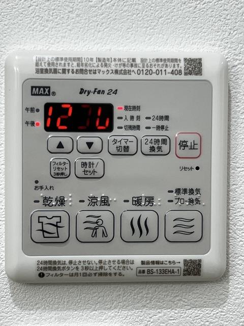 ����10